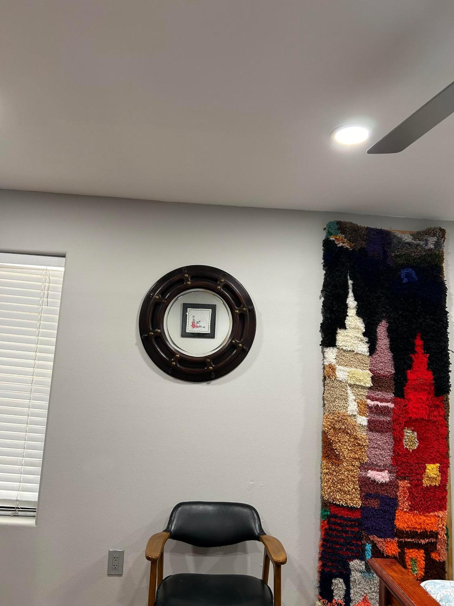 A Luxury Master Bedroom In A Condo ロサンゼルス エクステリア 写真
